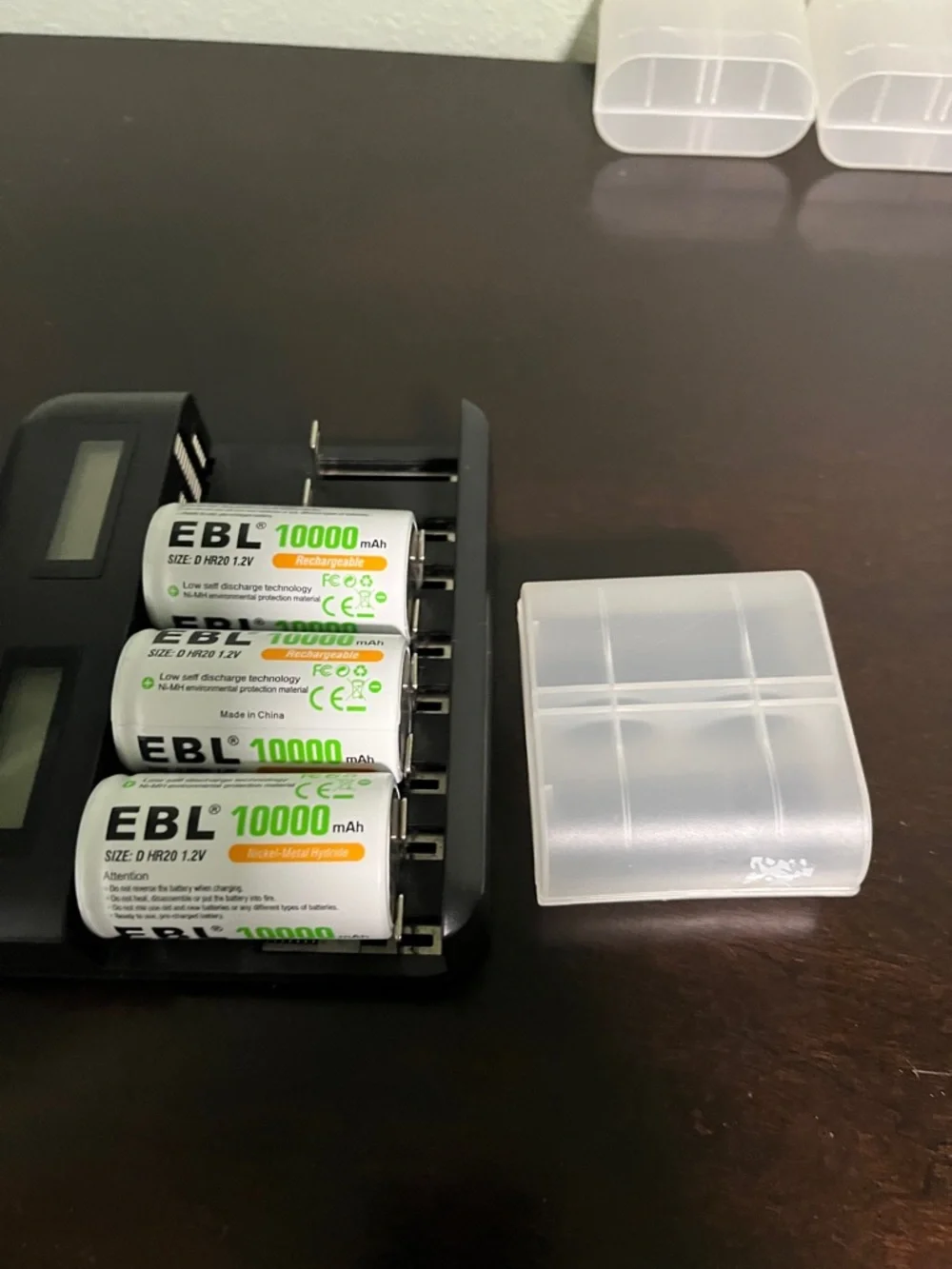 10000mAh Rechargeable Batteries with Black Charger